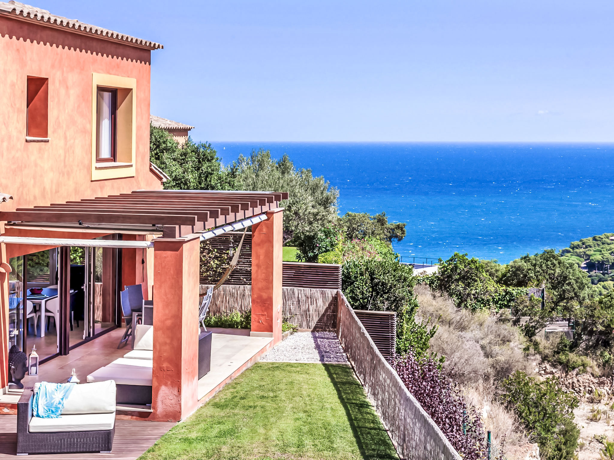 Photo of Jandalo Berria