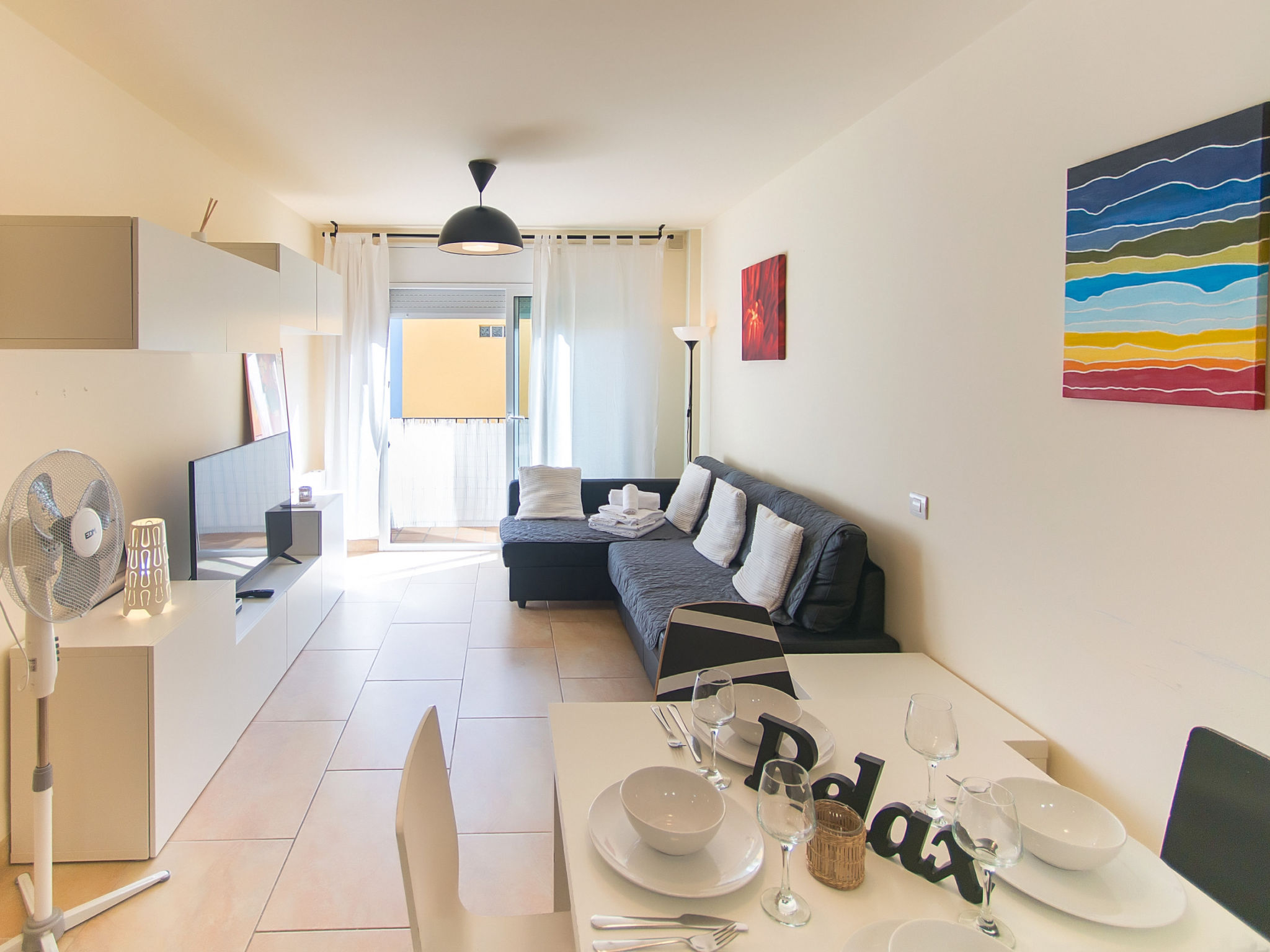 Het appartement in Palafrugell heeft 2 slaapkamer(s) en is geschikt voor families en groepen tot 6 personen. 
Deze gezellig ingerichte,   De accommodatie heeft een oppervlakte van 52 m². 
Uw acommoda..