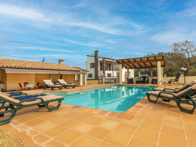 Search and Stay destination Girona, CT - Spain from AU$ 550. Can Cals