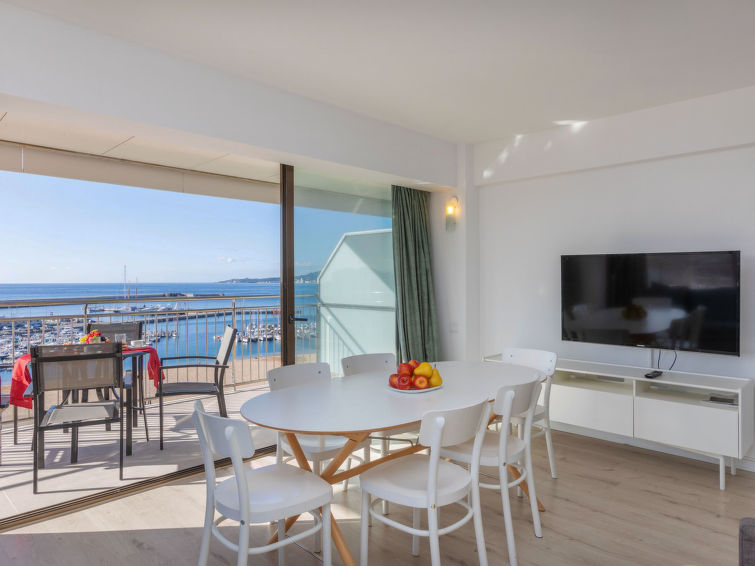 Search and Stay Destinations. Holidays Rentals in Palamós, Girona - Catalonia - Spain
