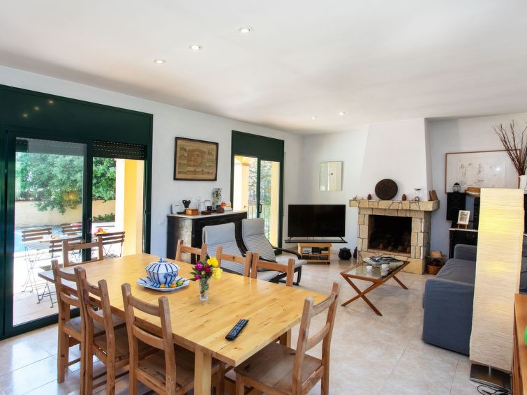 Search and Stay destination Calonge, CT - Spain from AU$ 323. Mas Pere