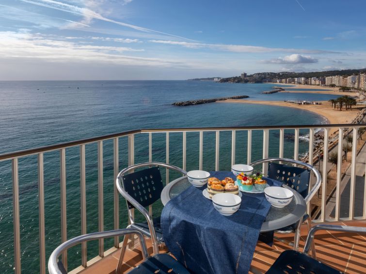 Search and Stay destination Calonge, CT - Spain from AU$ 314. Calima
