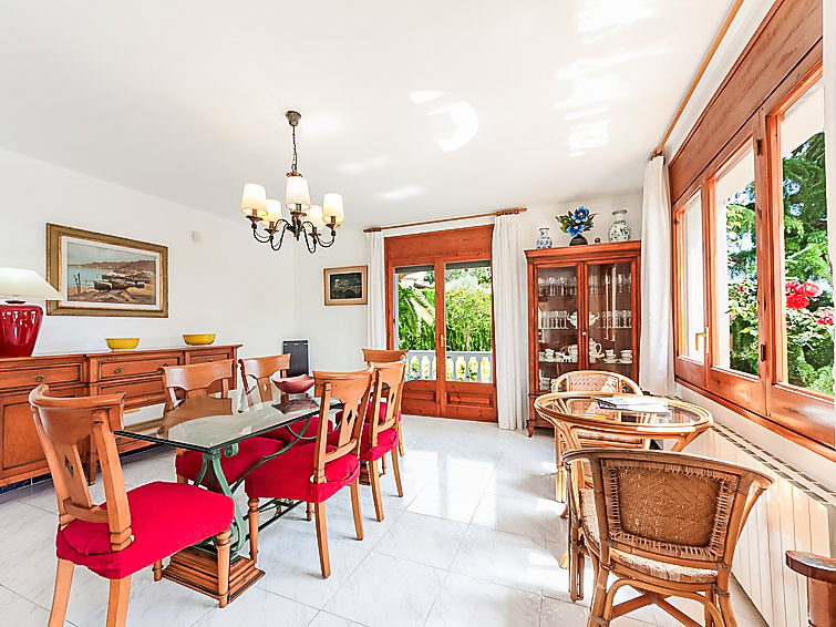 Search and Stay destination Calonge, CT - Spain from AU$ 377. Mas Vila