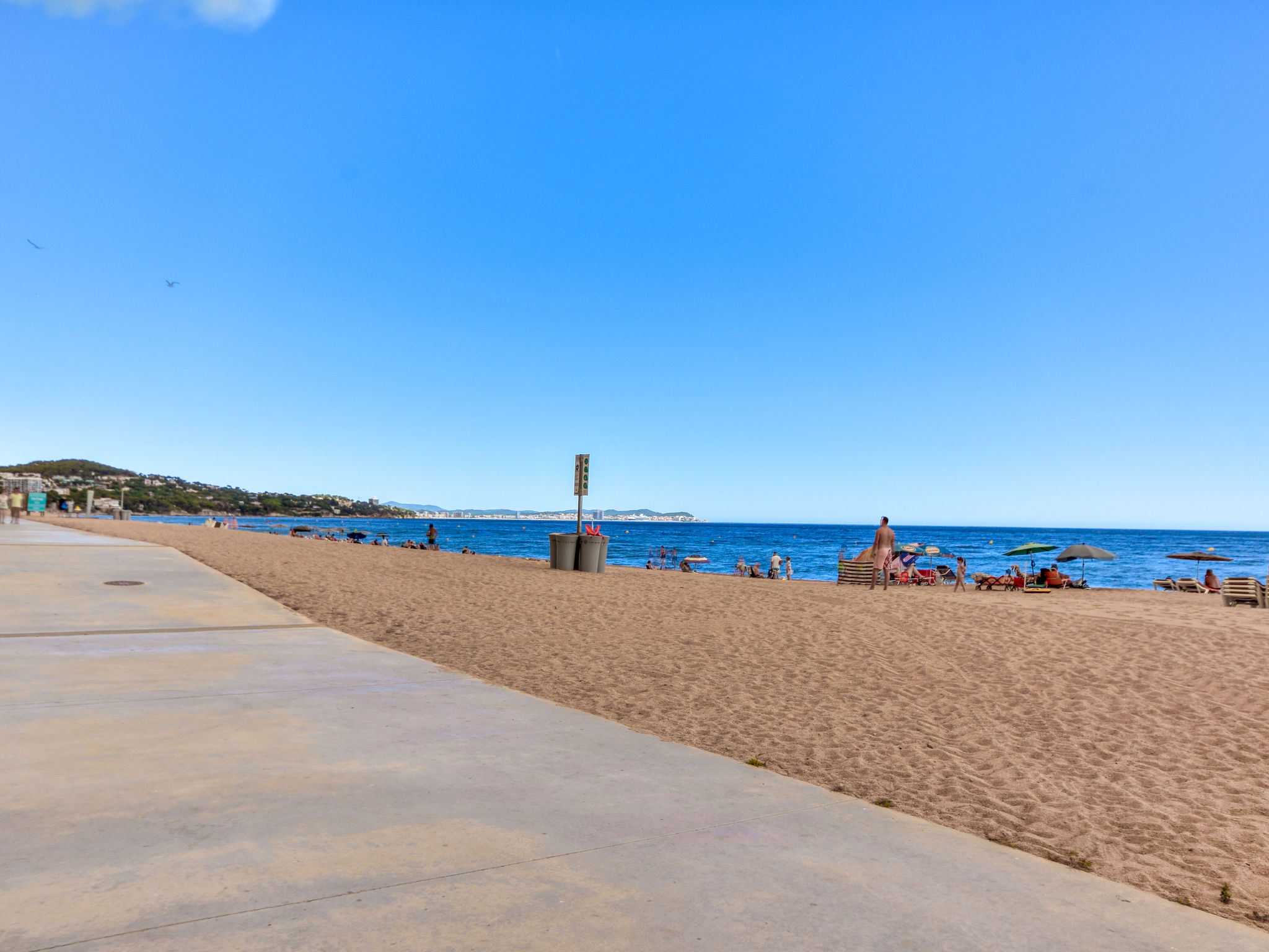 Cannes - Outside