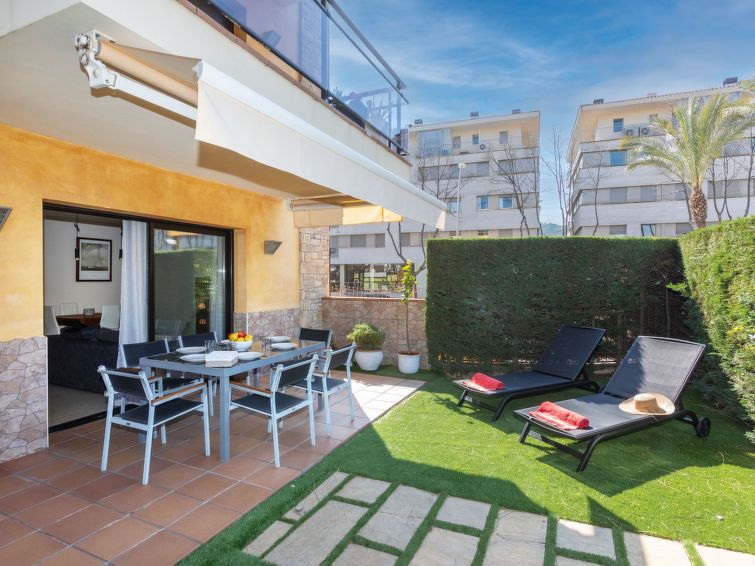 Search and Stay destination Platja d'Aro, CT - Spain from AU$ 428. Port Verona