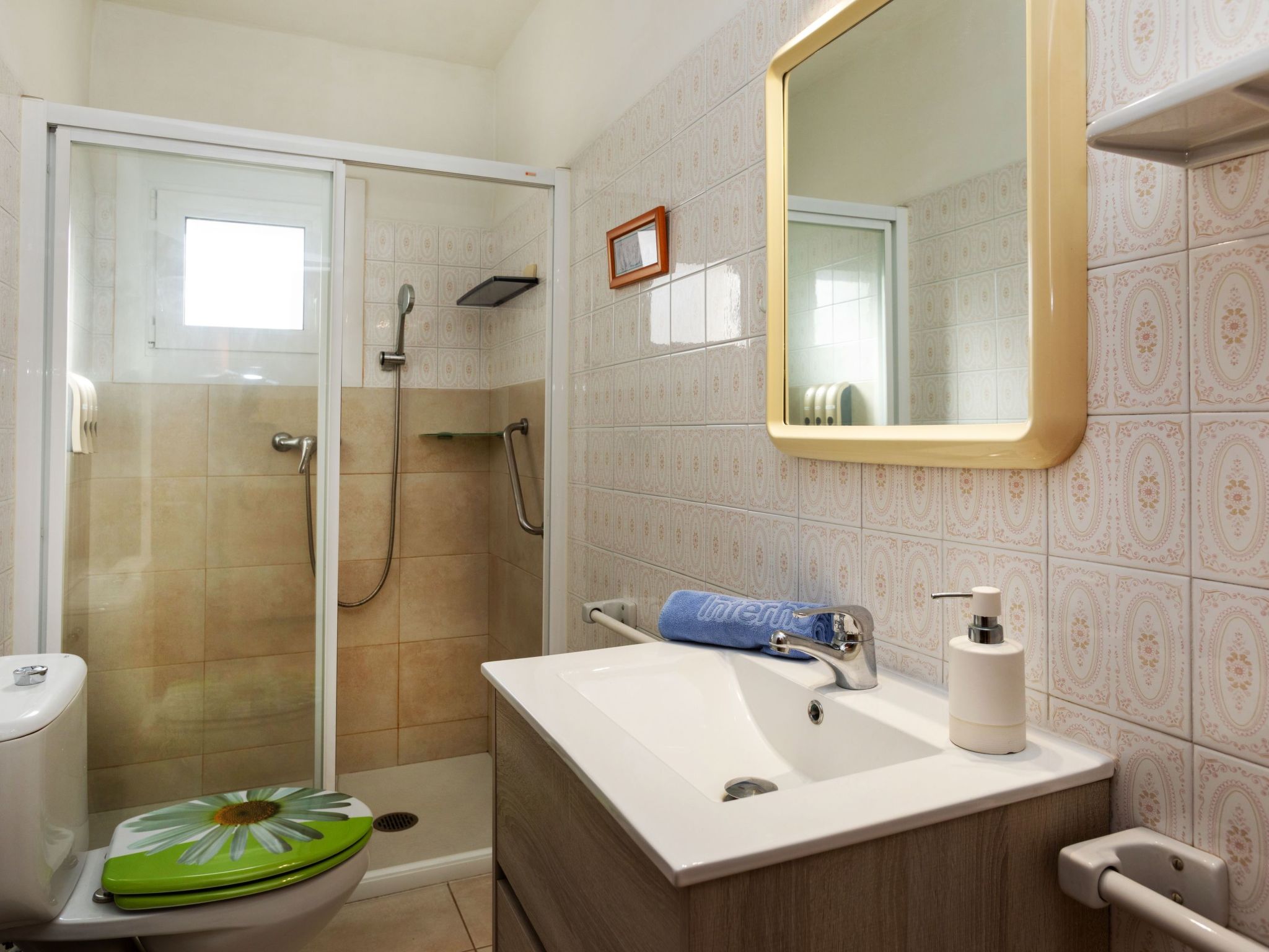 Photo of Can Can Grau