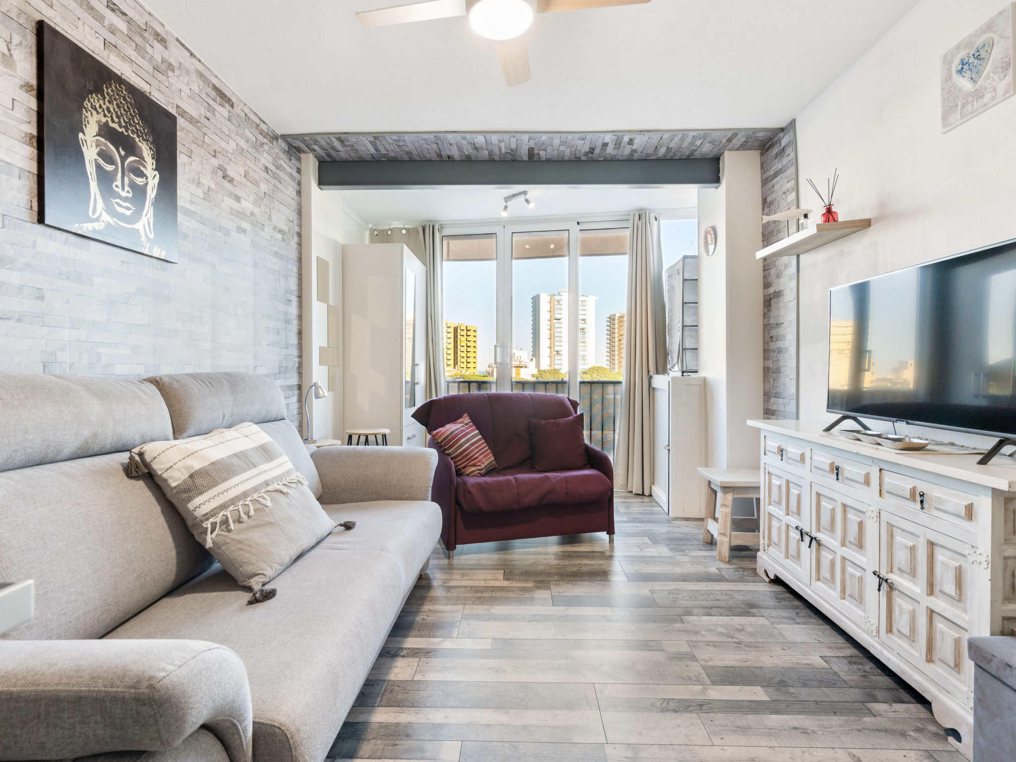 Photo of WELCS ESTUDIO 156 PDA en el centro