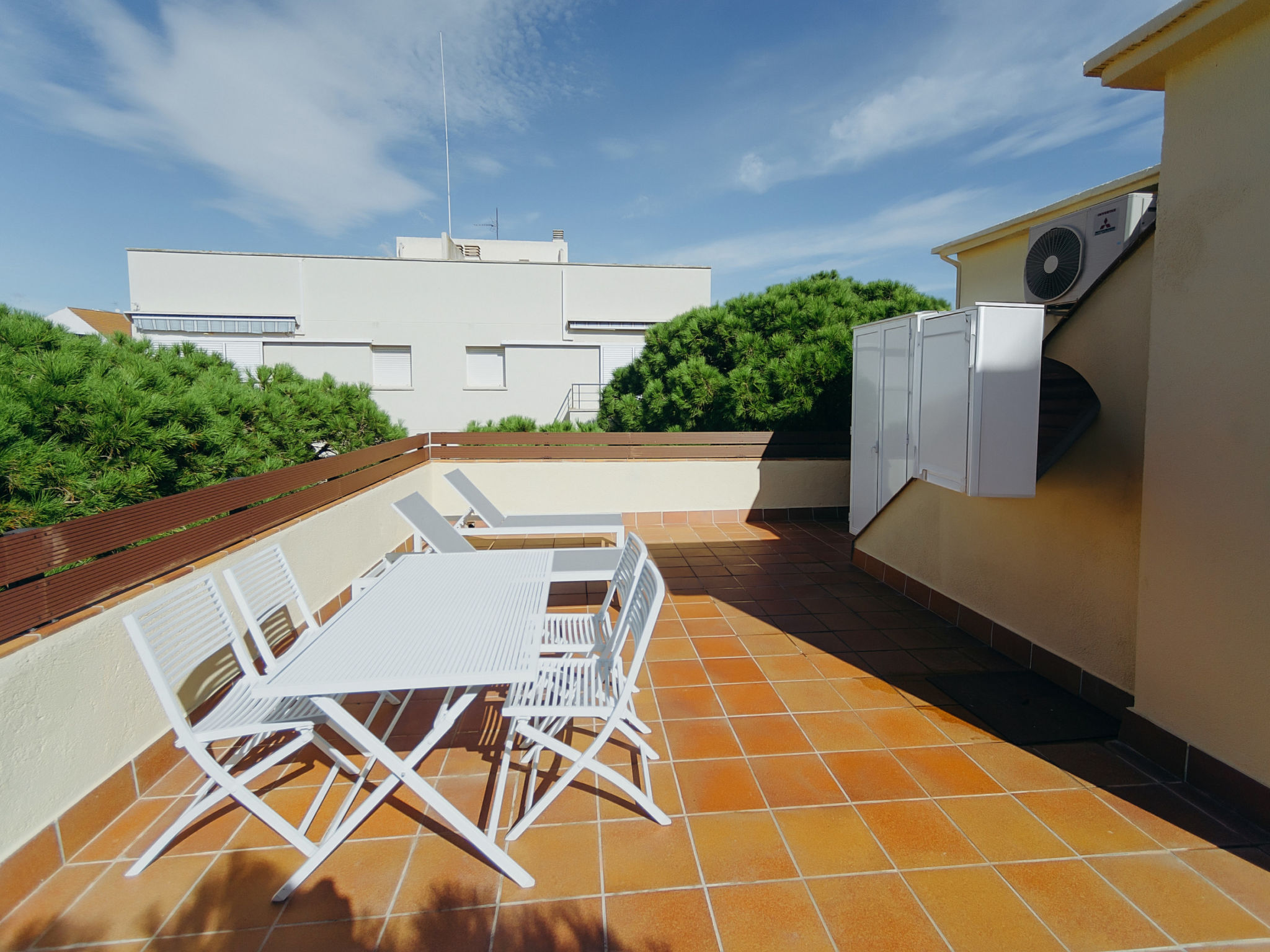 Photo of WELCS DUPLEX 192 PDA cerca del mar