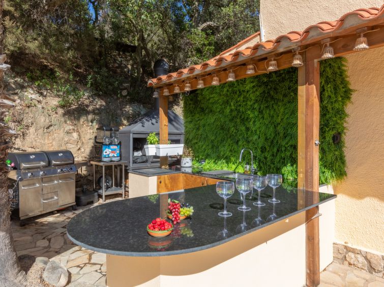 Search and Stay destination Santa Cristina d'Aro, CT - Spain from AU$ 473. Vall Repos