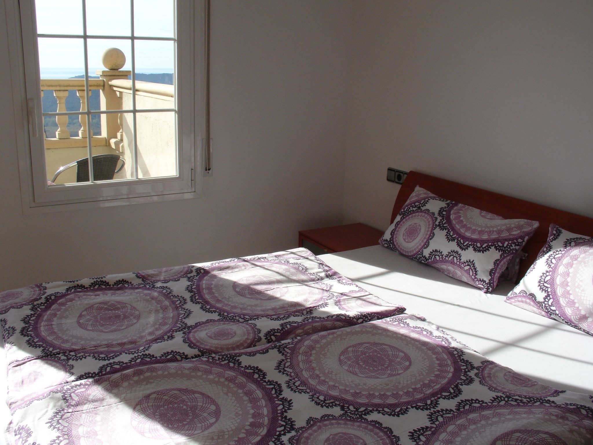 Gemütliches Ferienhaus mit Pool und Meerblick-Binnen