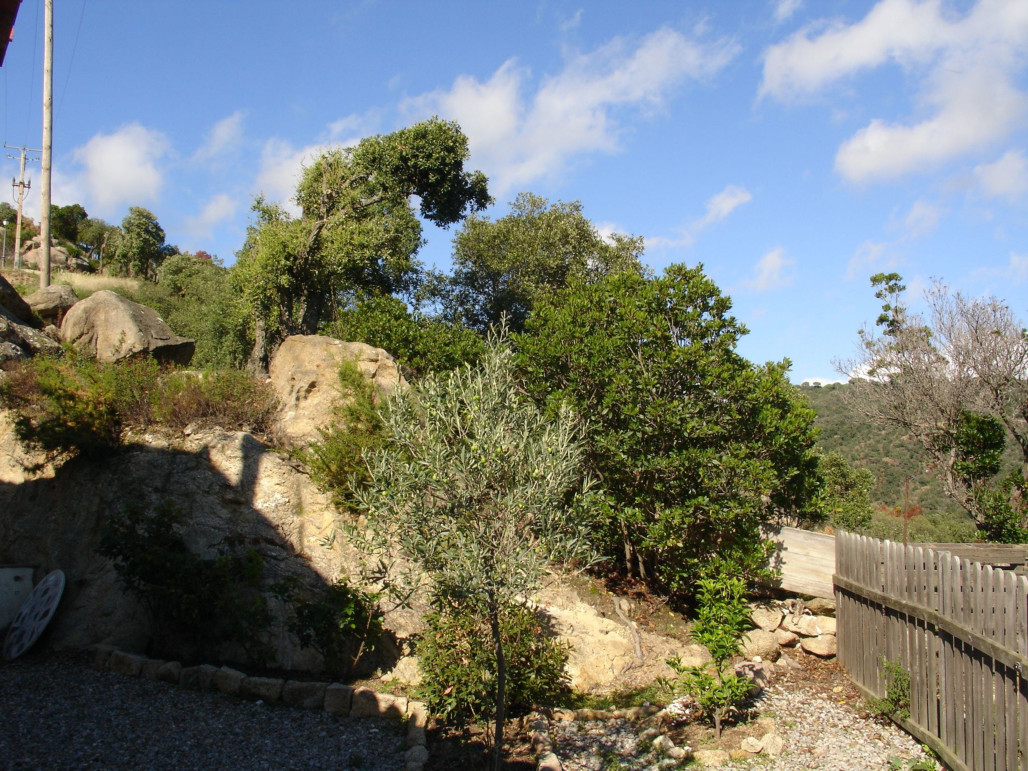 Gemütliches Ferienhaus mit Pool und Meerblick-Binnen