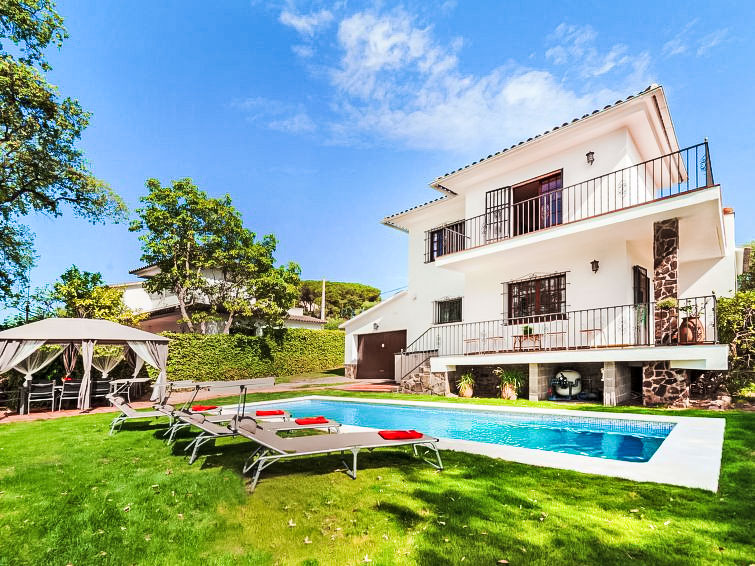 Search and Stay destination Castell-Platja d'Aro, CT - Spain from AU$ 441. Gramoia