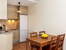 Knus appartement Llevant in centrum Tossa de Mar, 600m van strand - thumbnail 3