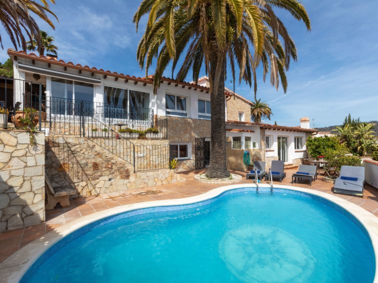 Tossa de Mar accommodation city breaks for rent in Tossa de Mar apartments to rent in Tossa de Mar holiday homes to rent in Tossa de Mar