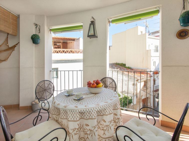 Op 300 m van zee: Modern appartement Mitsu in Tossa de Mar in Tossa de Mar