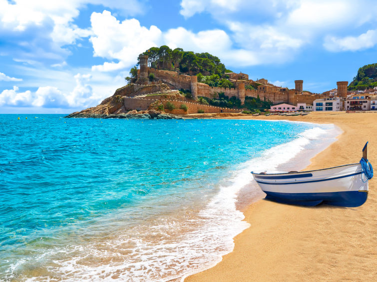 Tossa de Mar accommodation cottages for rent in Tossa de Mar apartments to rent in Tossa de Mar holiday homes to rent in Tossa de Mar