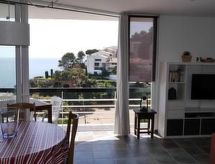 Salions: Romantisch Appartement met Zeezicht op 50 Meter van het Strand in Tossa de Mar - thumbnail 5