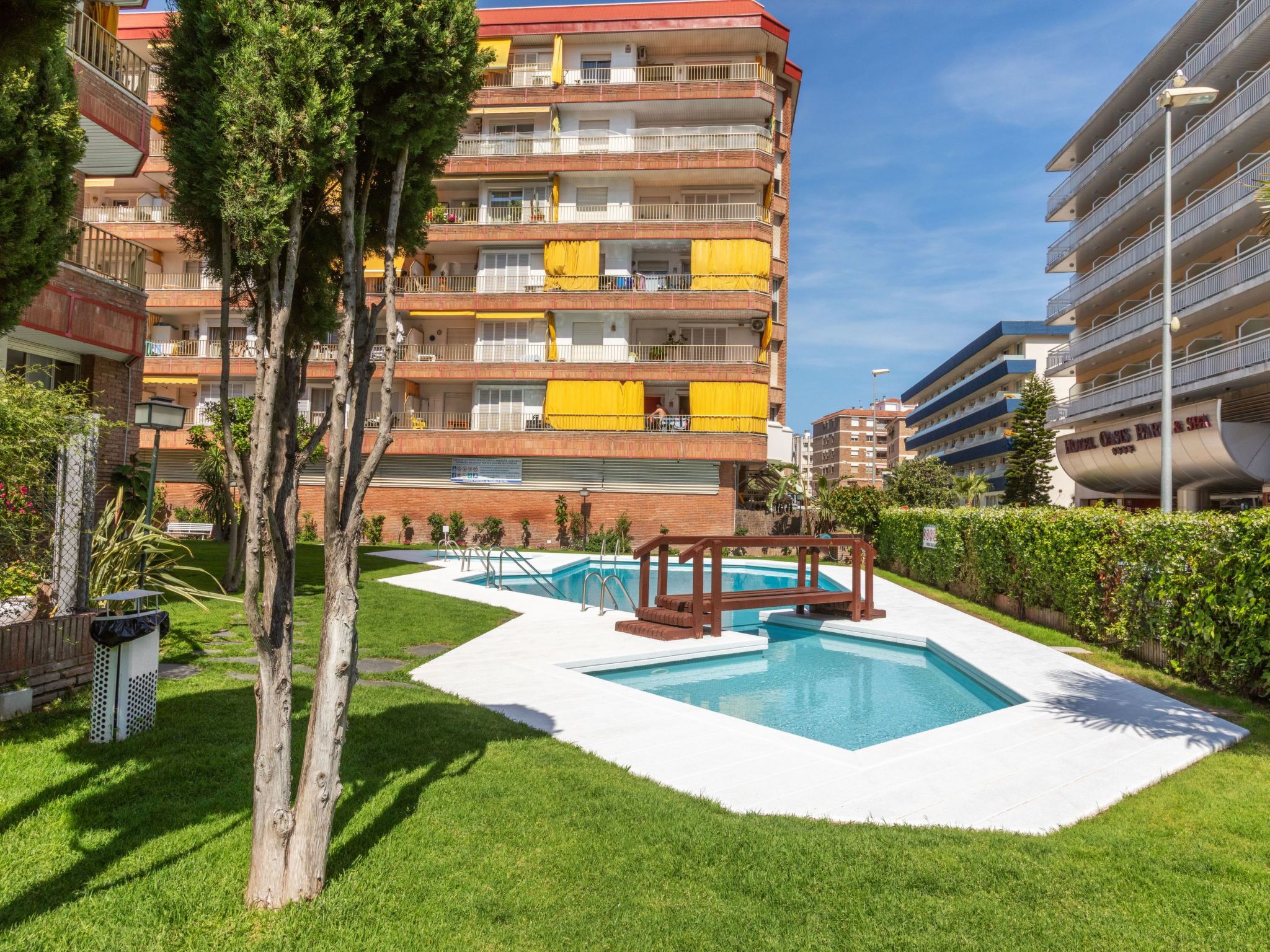 Photo of Las Americas