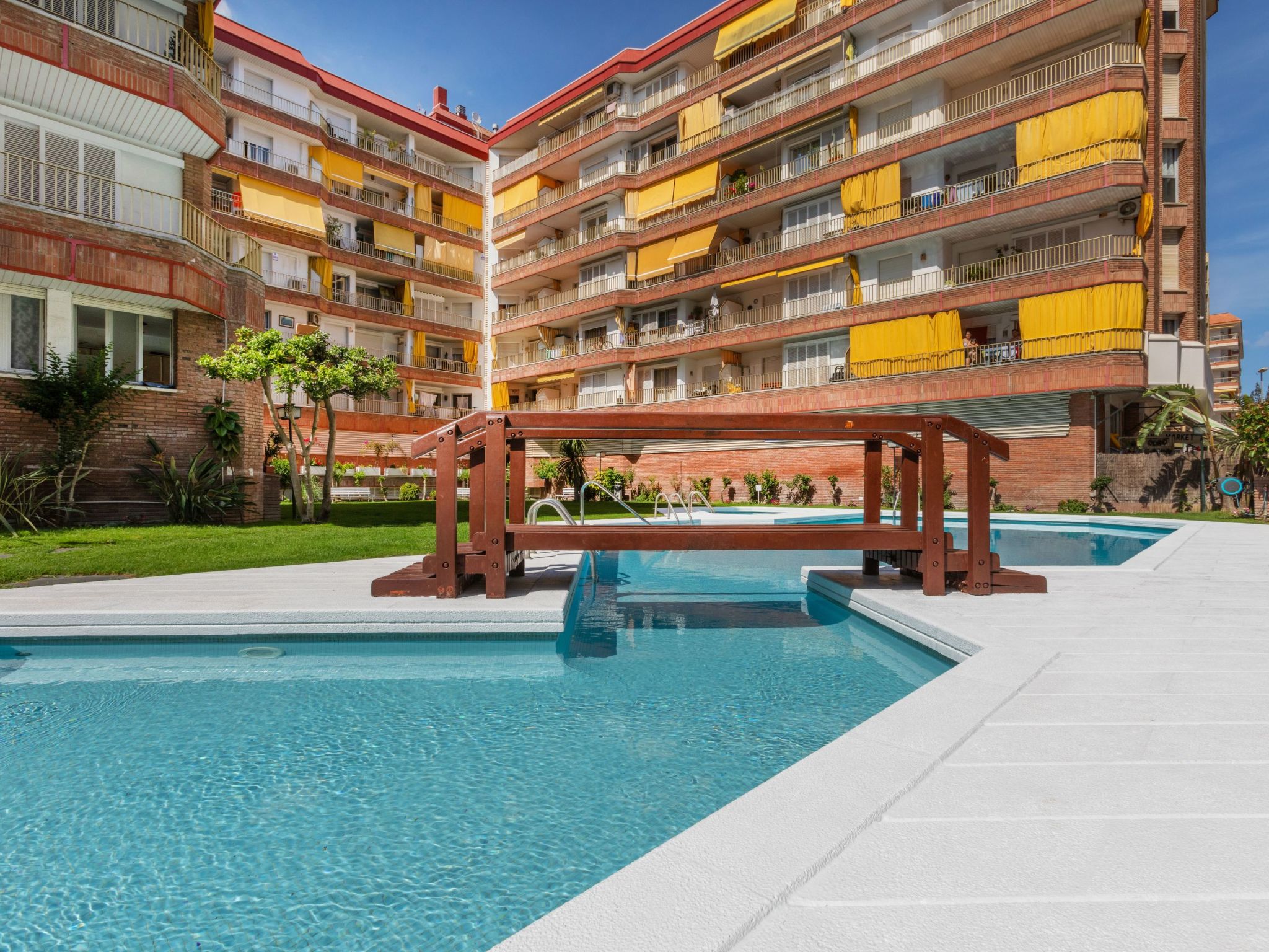 Las Americas