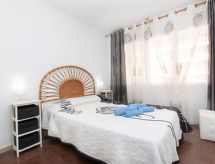 Felix: Modern appartement aan zee in Fenals, Lloret de Mar - thumbnail 4