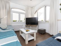 Vrijstaande villa direct aan het strand van Fenals, Lloret de Mar - thumbnail 3