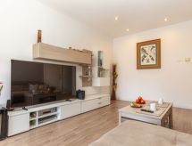 Licht appartement op 300m van het strand met zwembad in Lloret de Mar - thumbnail 6