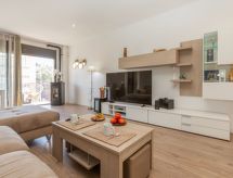 Licht appartement op 300m van het strand met zwembad in Lloret de Mar - thumbnail 3