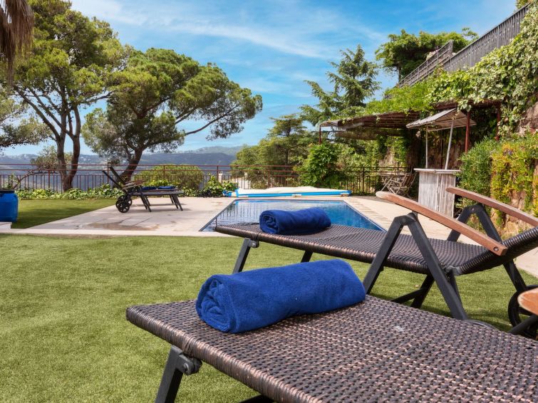 Vakantiehuis Petramar in Lloret de Mar met privézwembad en wellness in Lloret de Mar