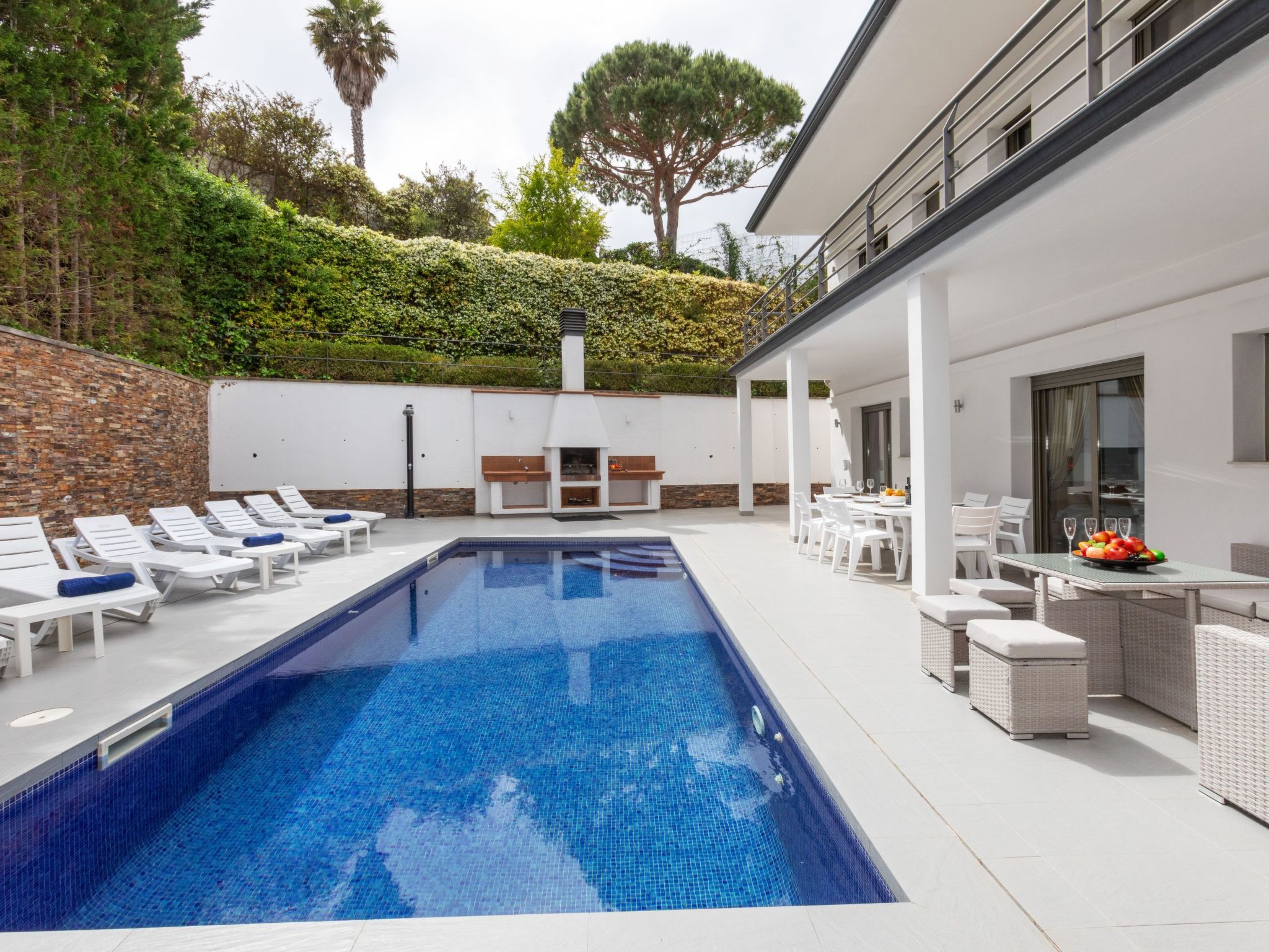 Palmbeach Villa in Lloret de Mar