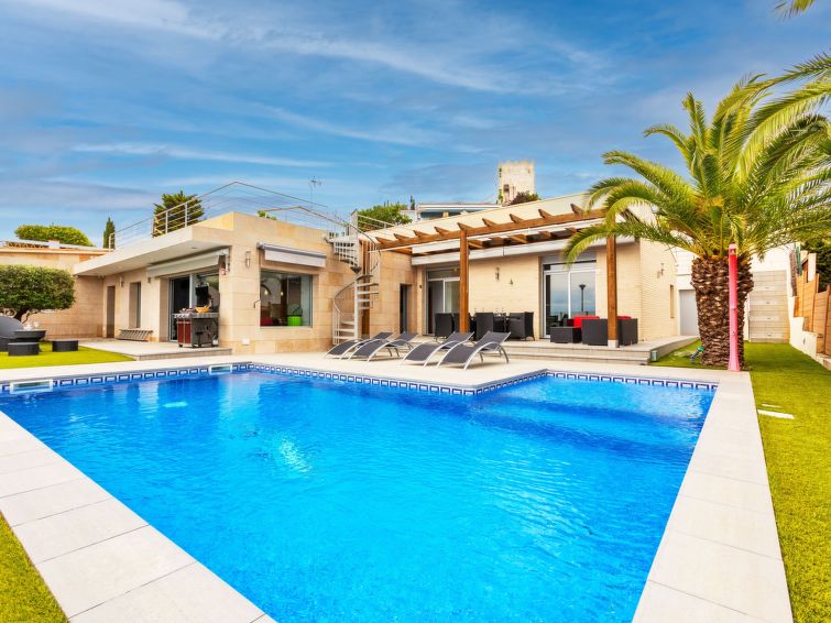 Chill Villa in Lloret de Mar