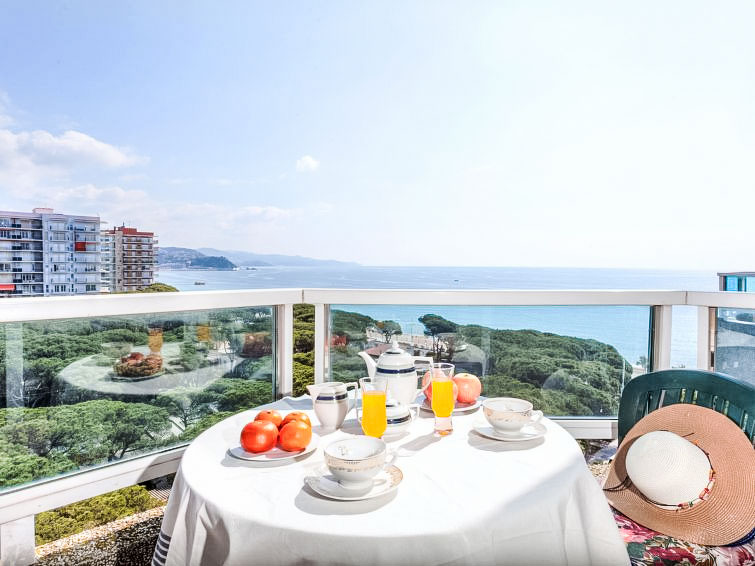 Zeezicht en comfort in appartement Windsor in Blanes in Blanes