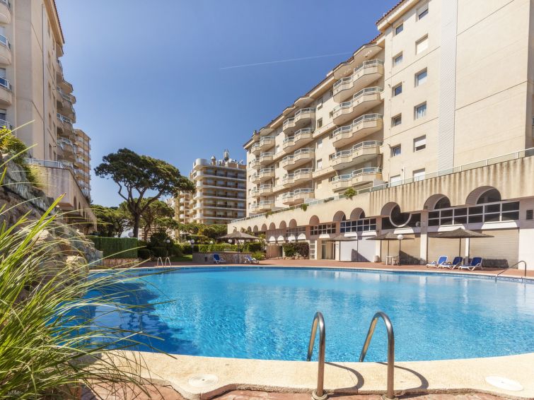 6-persoons appartement met zeezicht direct aan zee in Blanes in Blanes