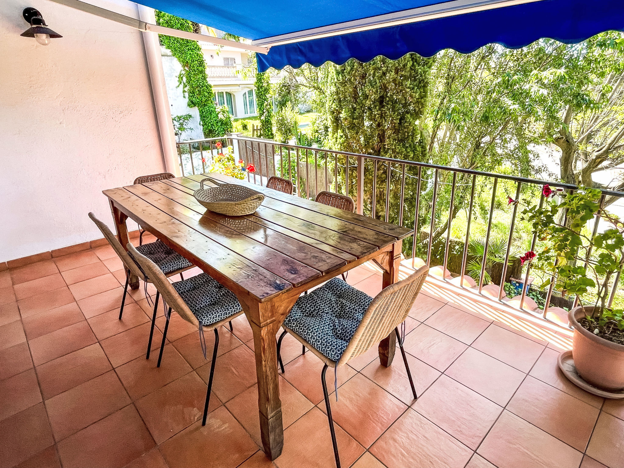 Casa familiar con piscina - Dehors