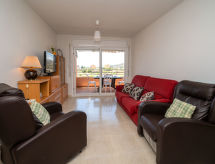 Bergzicht en luxe: ruim appartement aan zee in Malgrat de Mar - thumbnail 6
