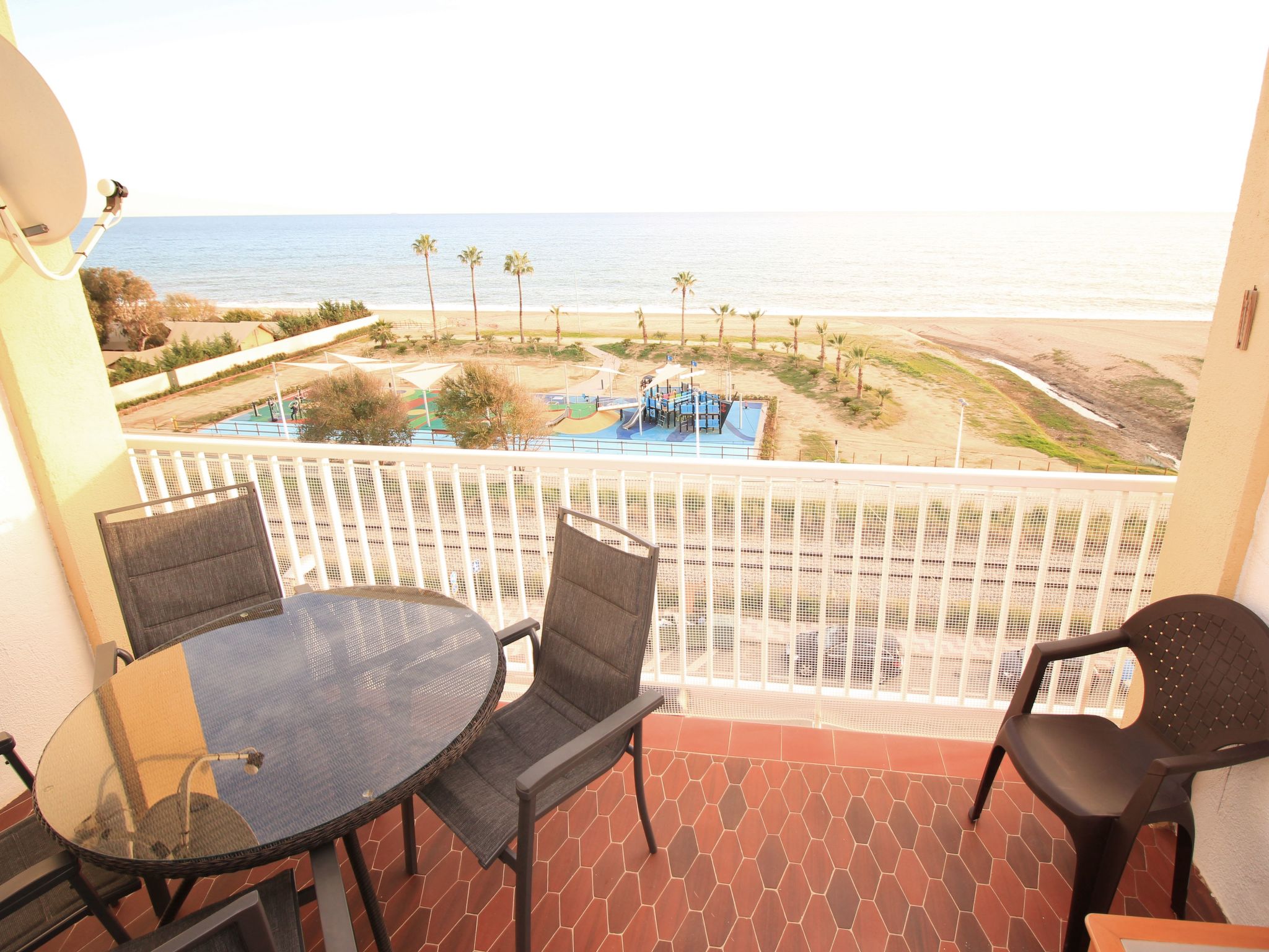 Wohnung mit Wasserblick — Terrace (3 of 27)