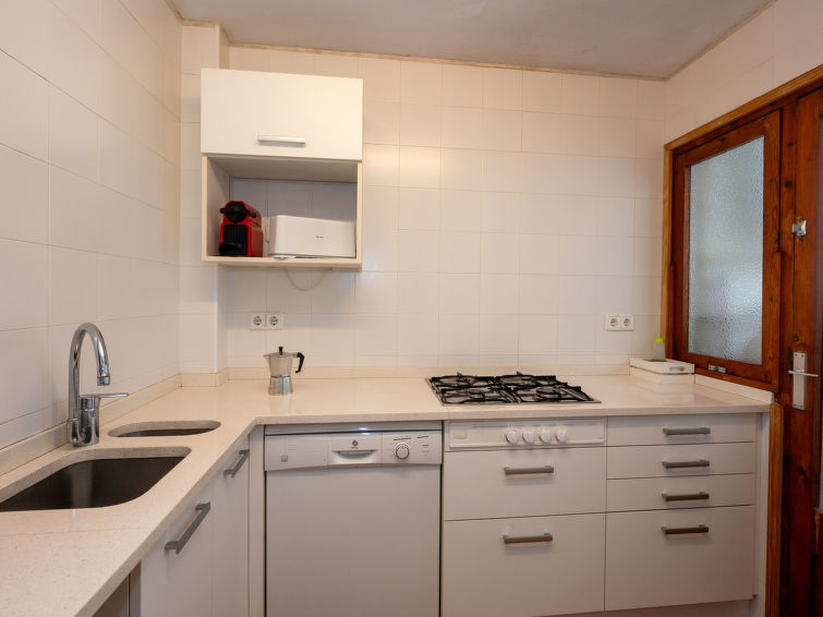 Search and Stay destination Pineda de Mar, CT - Spain from AU$ 297. Zodiak