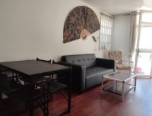 Luxe appartement voor 2 aan de Costa Brava met zwembad en tuin - thumbnail 6