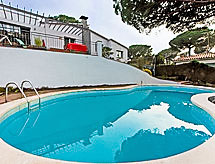 Moderne vrijstaande villa met privézwembad nabij Barcelona en zee - thumbnail 5