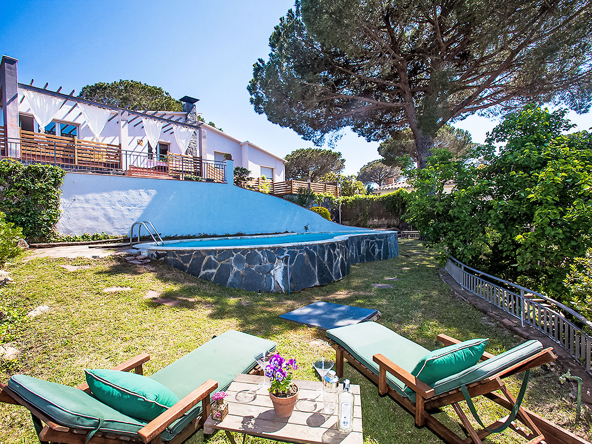 Moderne vrijstaande villa met privézwembad nabij Barcelona en zee - foto 20