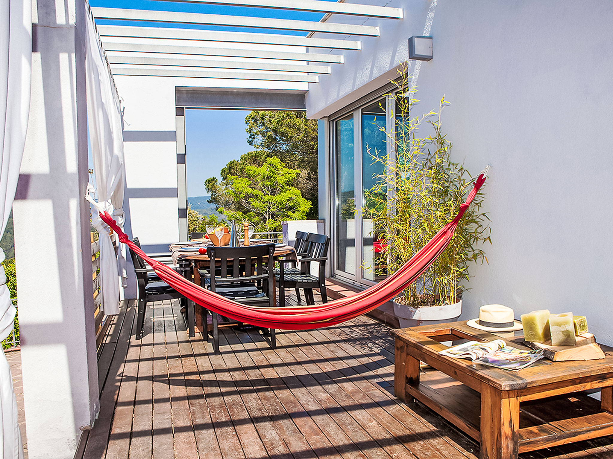 Moderne vrijstaande villa met privézwembad nabij Barcelona en zee - foto 21