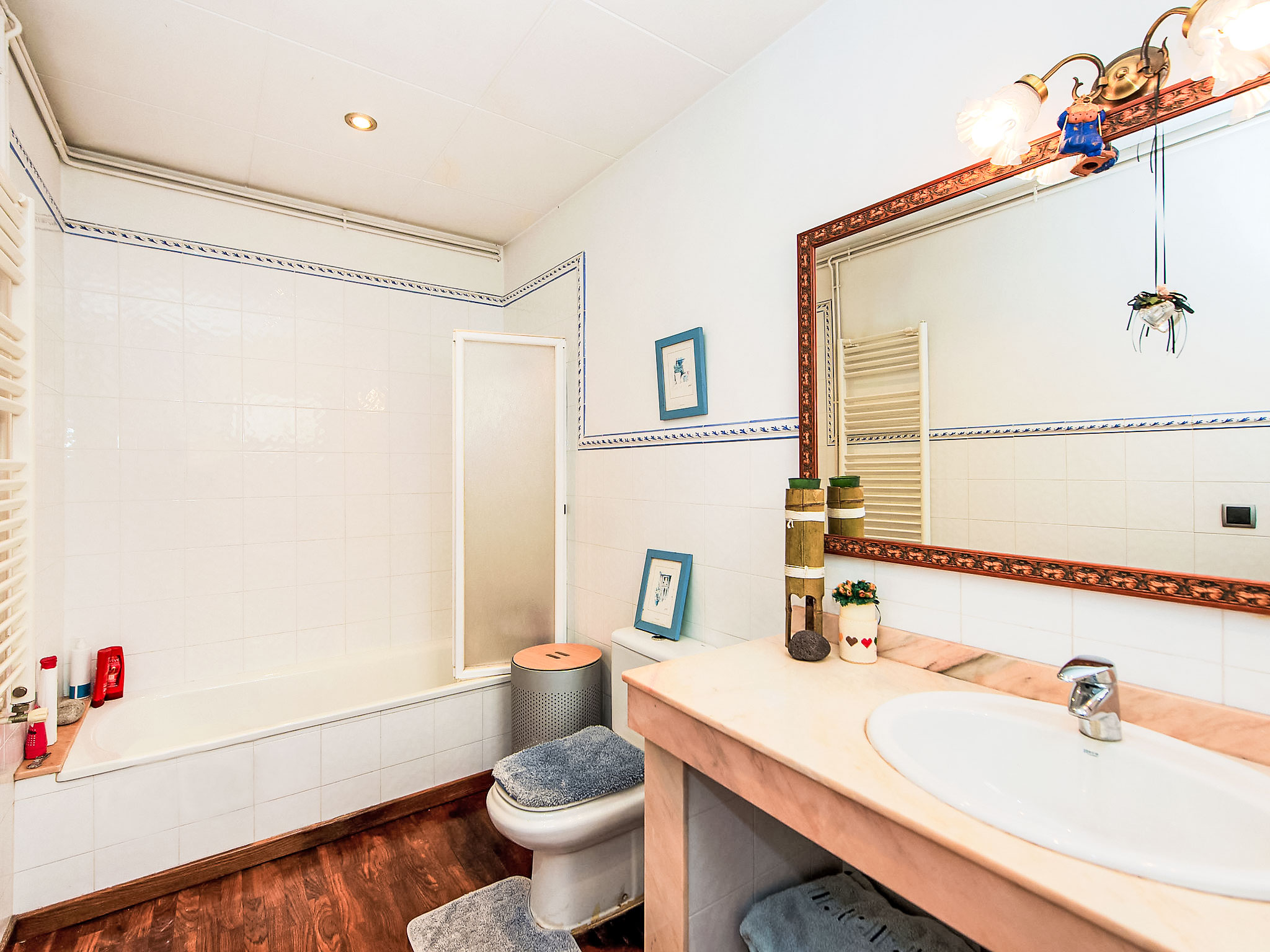 Moderne vrijstaande villa met privézwembad nabij Barcelona en zee - foto 16