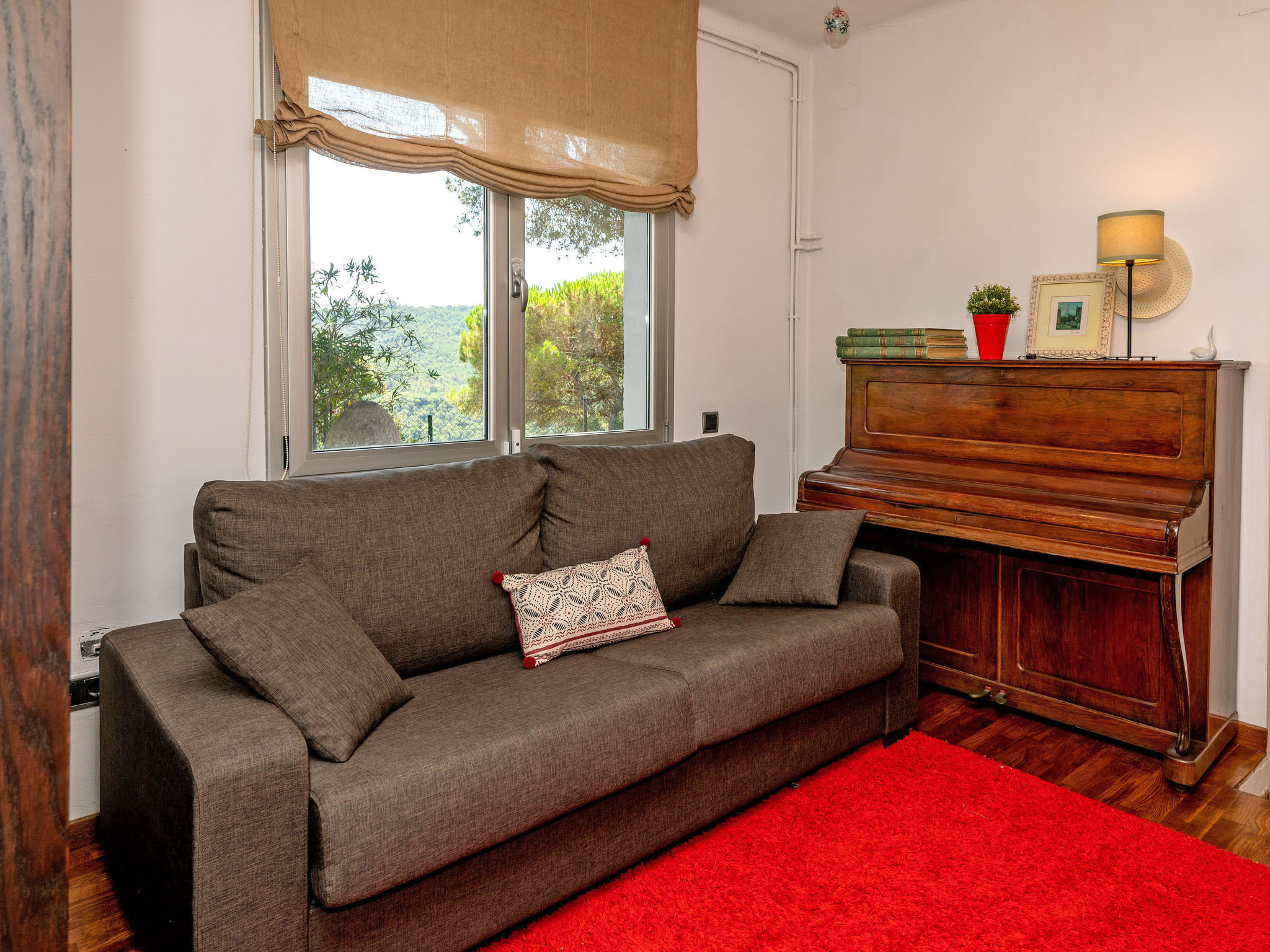 Moderne vrijstaande villa met privézwembad nabij Barcelona en zee - foto 17