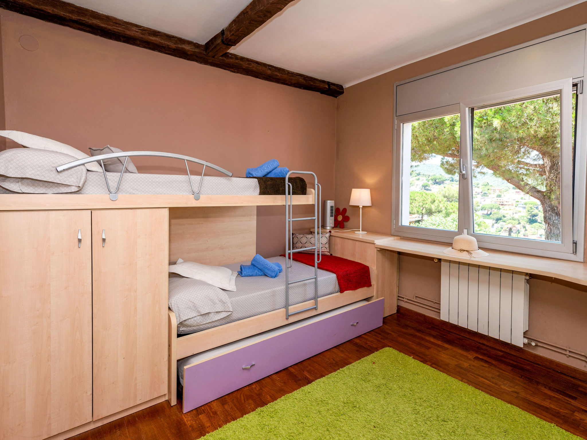 Moderne vrijstaande villa met privézwembad nabij Barcelona en zee - foto 15