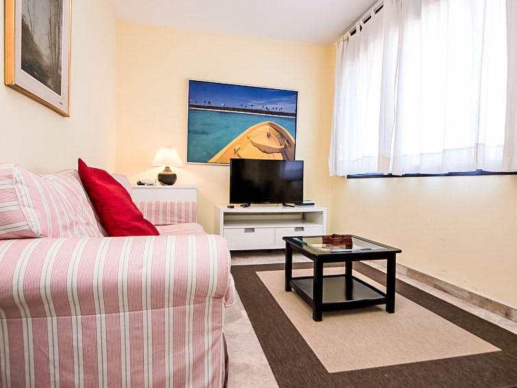 Search and Stay destination Sant Martí, CT - Spain from AU$ 449. Vila Olímpica: Sant Martí - Sardenya