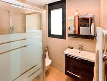 Modern appartement in Poblenou, 700m van strand Bogatell, 3 slaapkamers - thumbnail 5