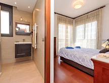Modern appartement in Poblenou, 700m van strand Bogatell, 3 slaapkamers - thumbnail 4