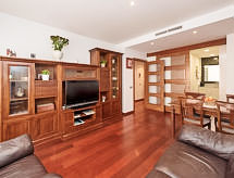 Modern appartement in Poblenou, 700m van strand Bogatell, 3 slaapkamers - thumbnail 2