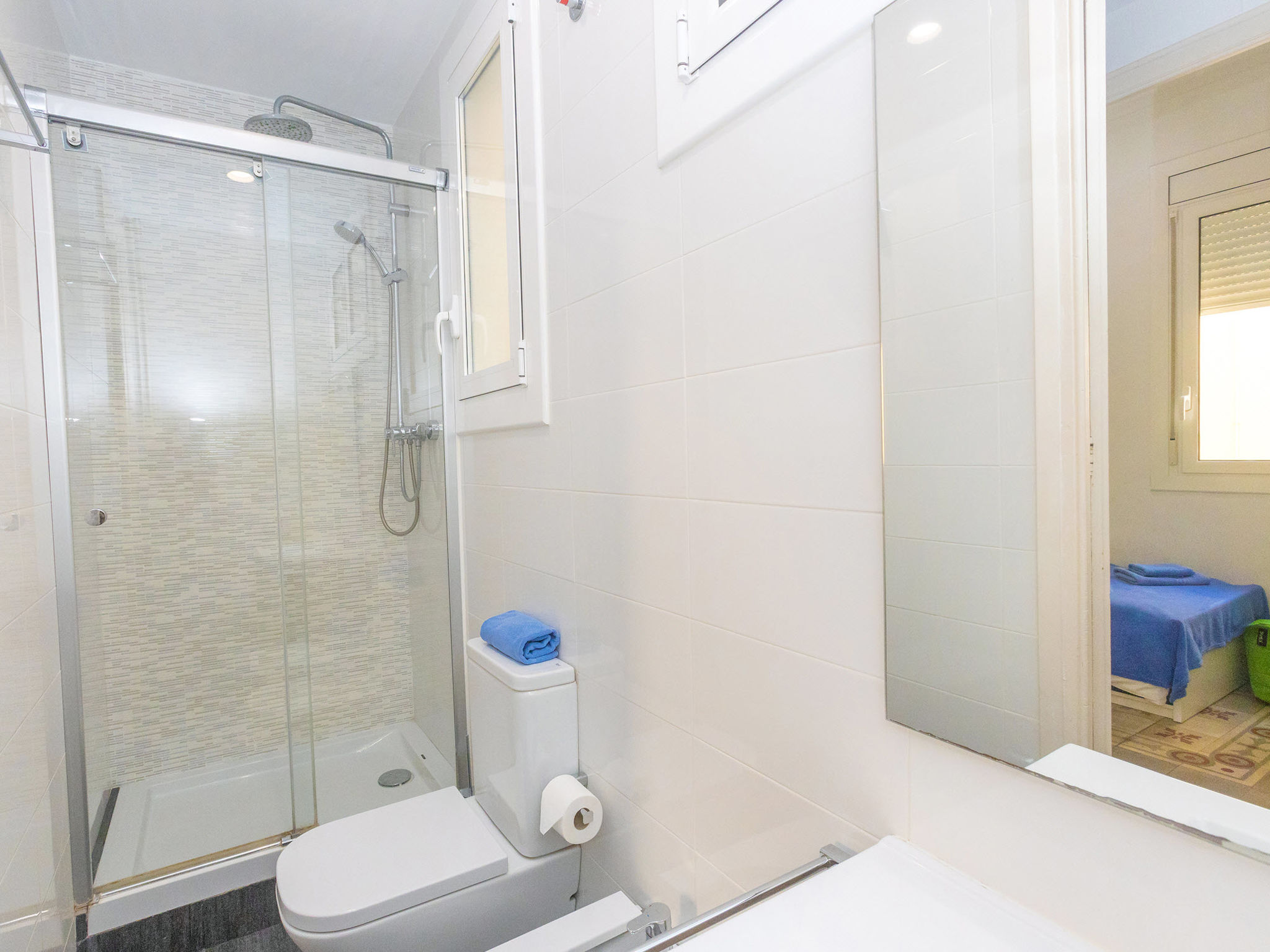 Photo of Eix.Dret:Roger de LLuria/Valencia