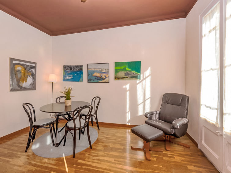 Search and Stay destination L'Eixample, CT - Spain from AU$ 370. Eixample Esquerre Arago Rocafort