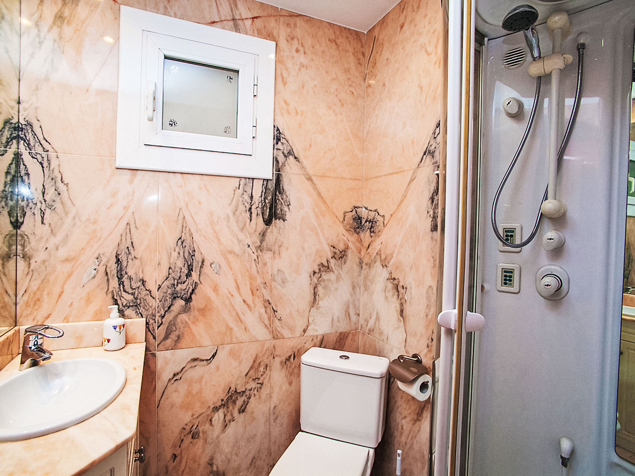 Photo of Pg Gracia - Valencia